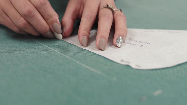 Перенос выкроек на ткань Выкройка и ткань