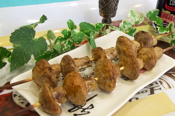 Шашлык с грибами в духовке: как приготовить его быстро и вкусно?