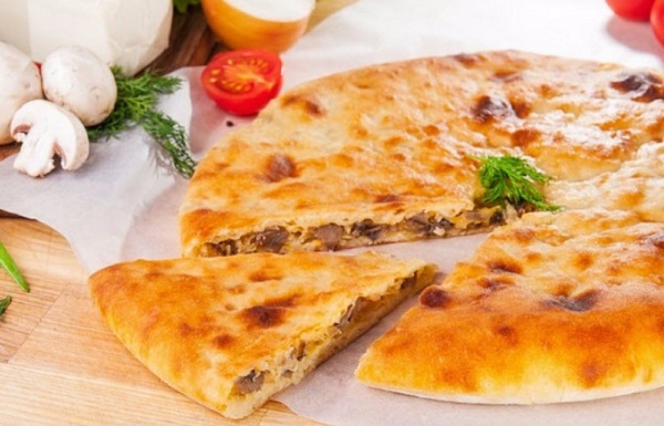 Осетинский блин с картофелем и грибами