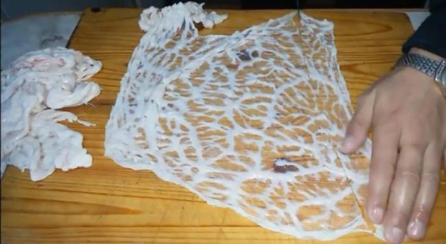 Жировая сетка для приготовления шашлыка из свиной печени Жировая сетка для шашлыка из печени